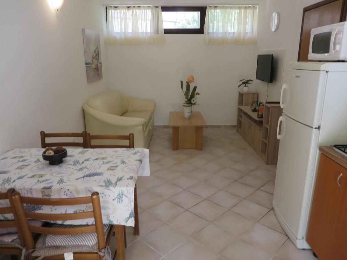 Soline Beach Apartments Biograd Na Moru Luaran gambar