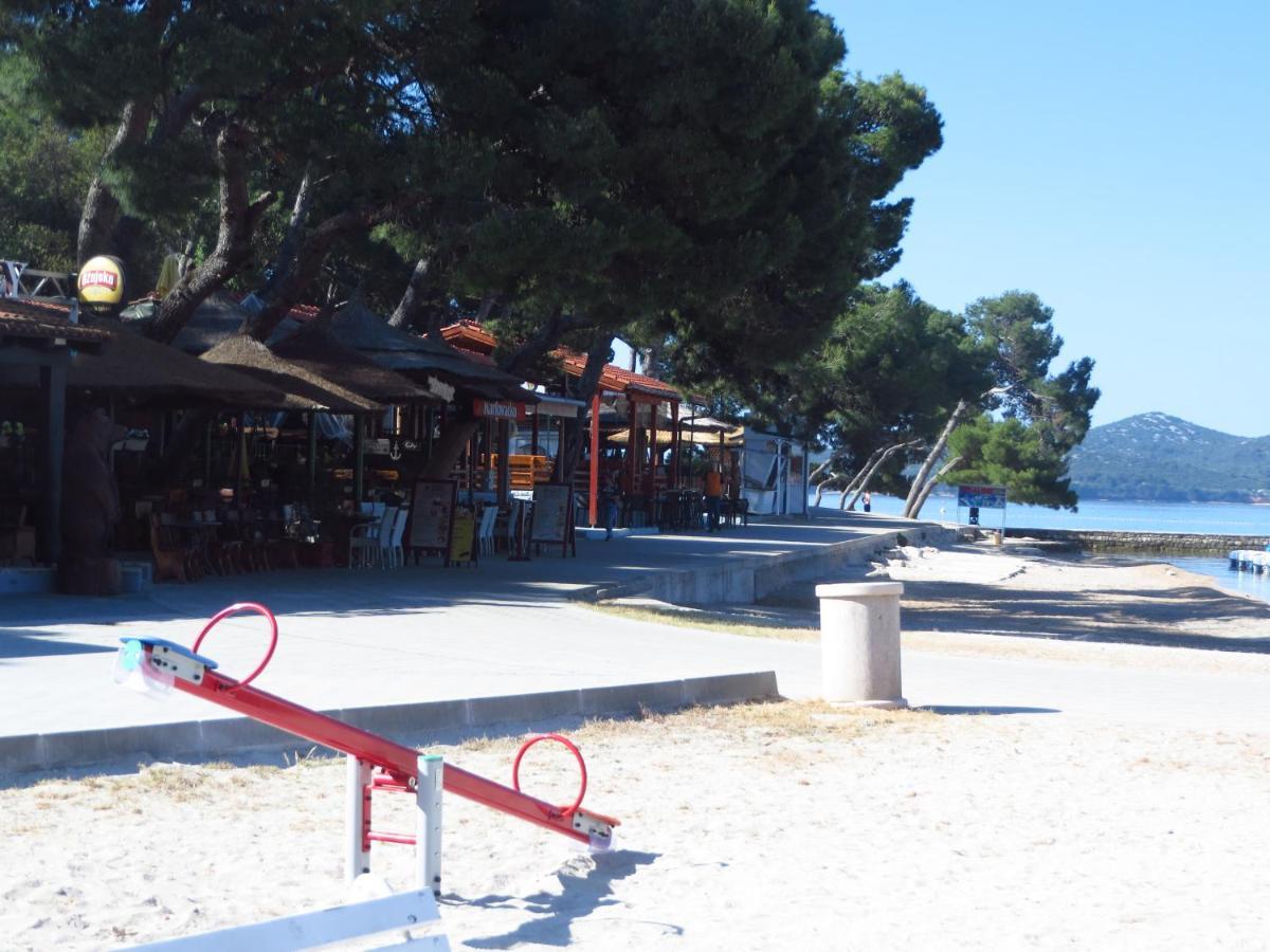 Soline Beach Apartments Biograd Na Moru Luaran gambar