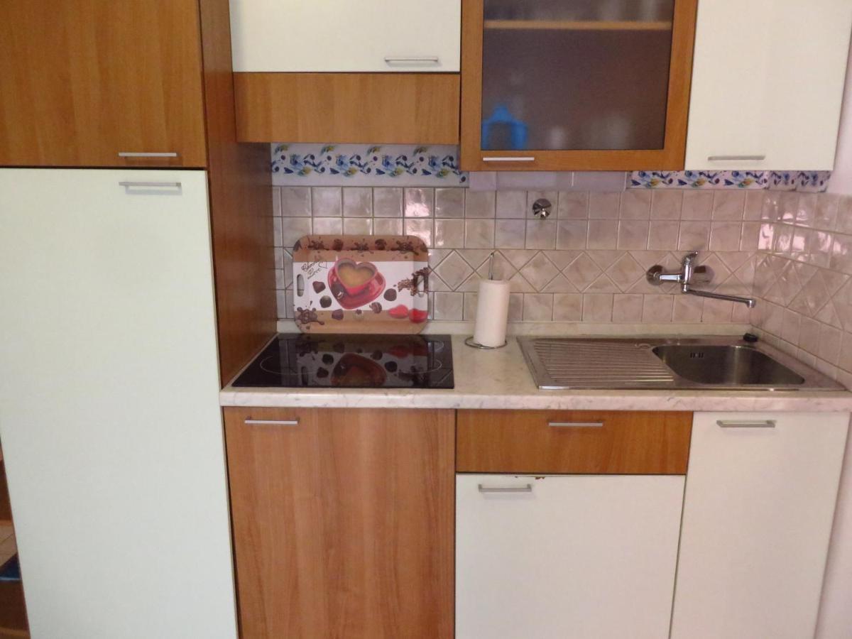 Soline Beach Apartments Biograd Na Moru Luaran gambar