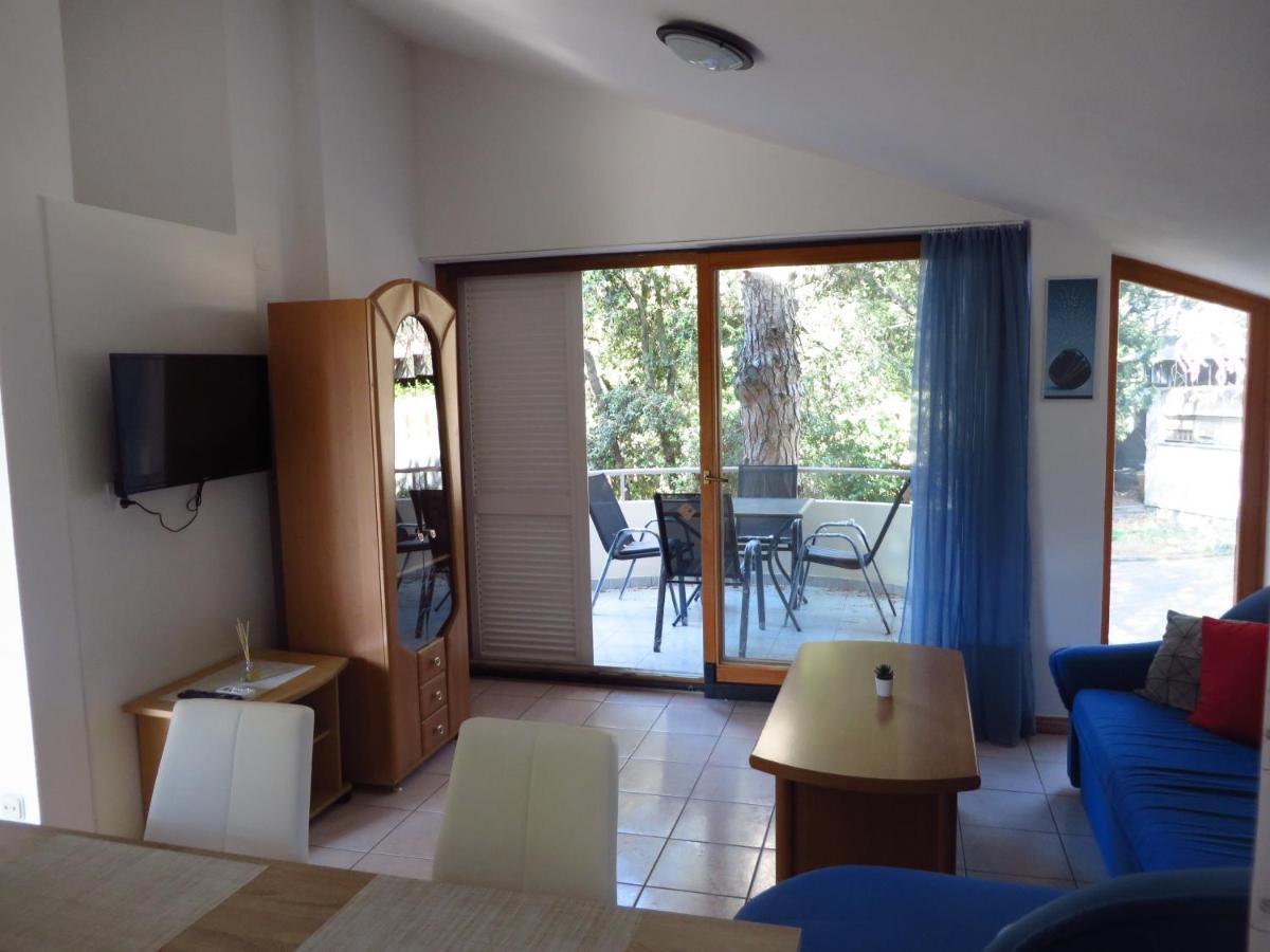 Soline Beach Apartments Biograd Na Moru Luaran gambar