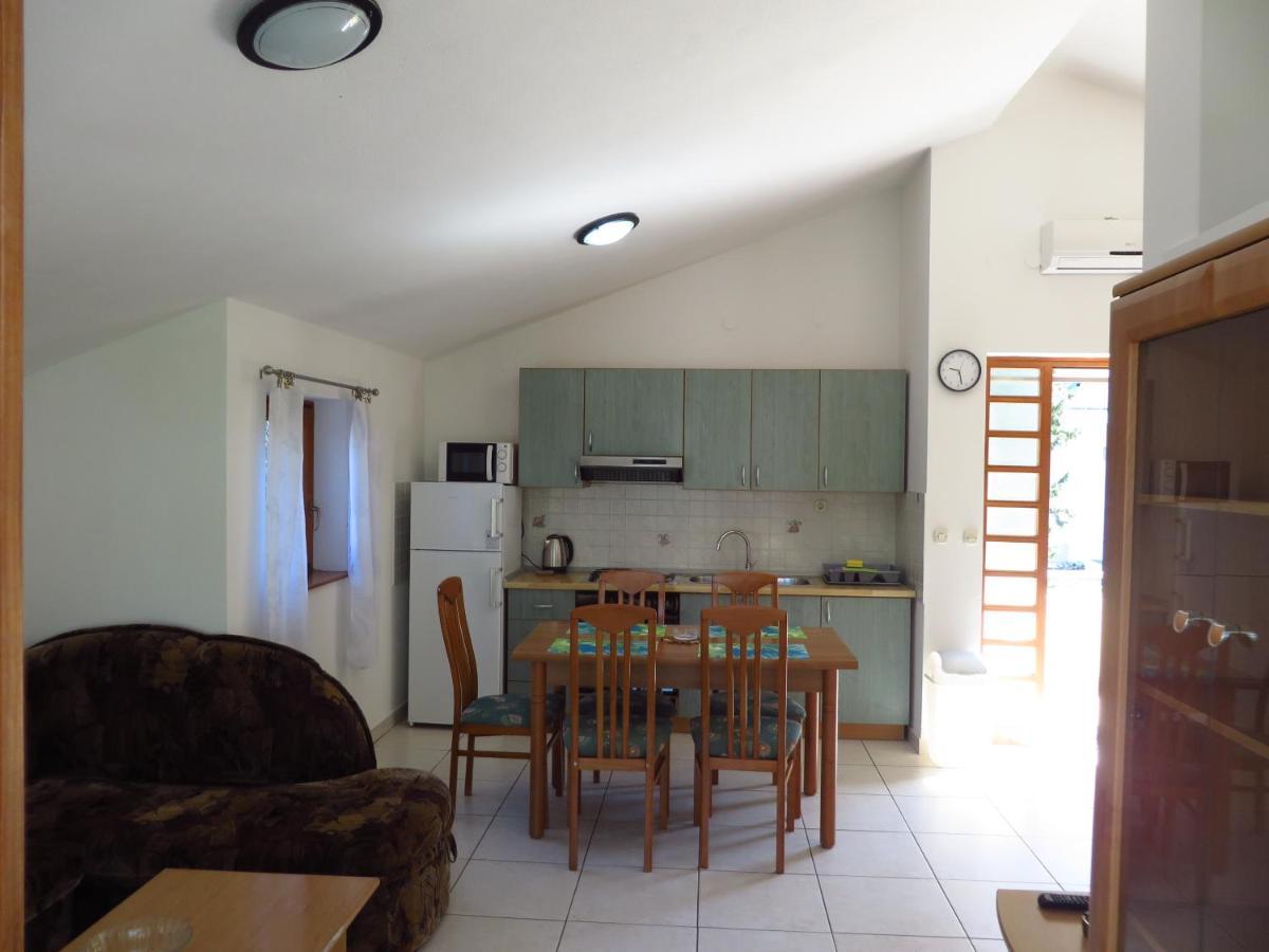 Soline Beach Apartments Biograd Na Moru Luaran gambar